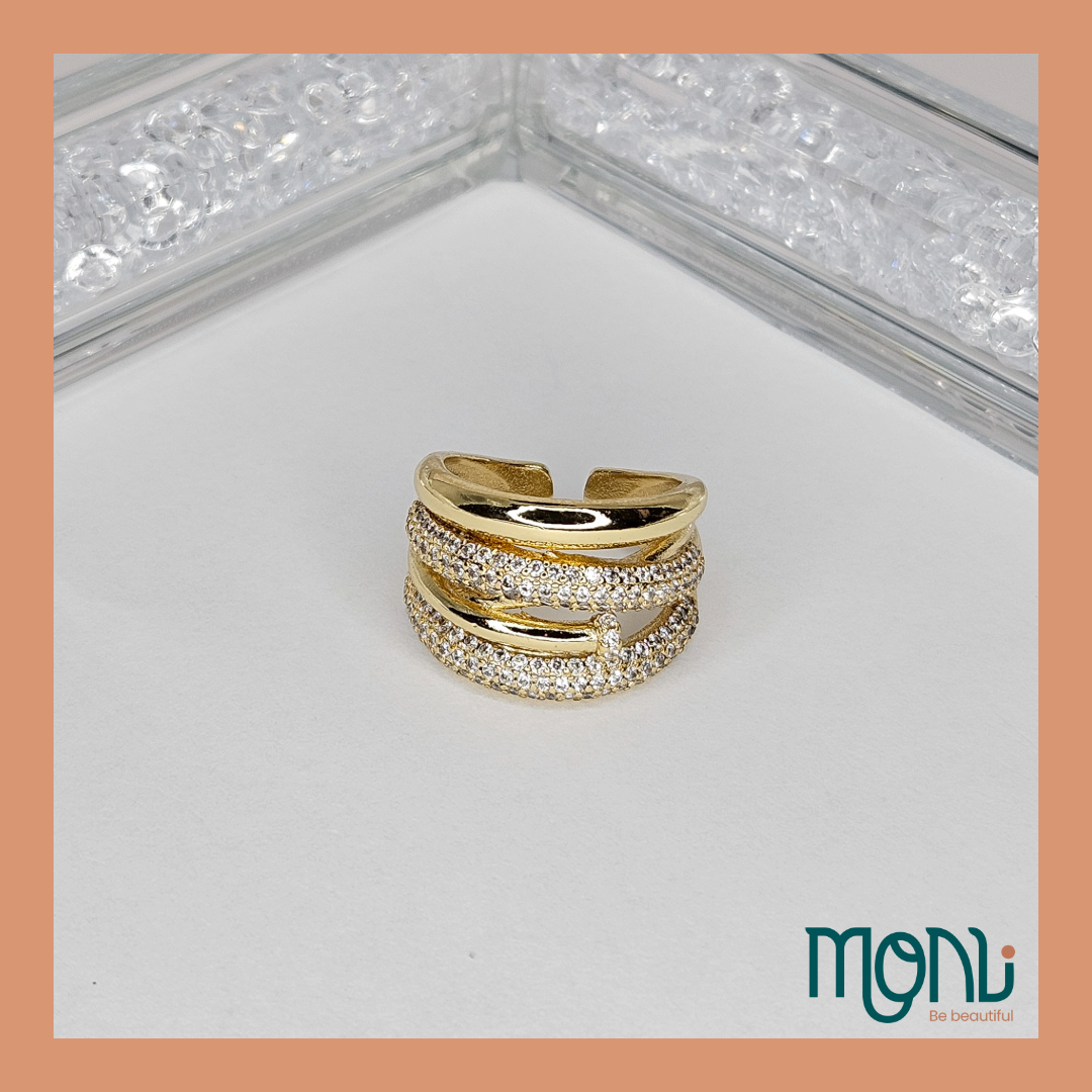 Gold Zirconia Ring